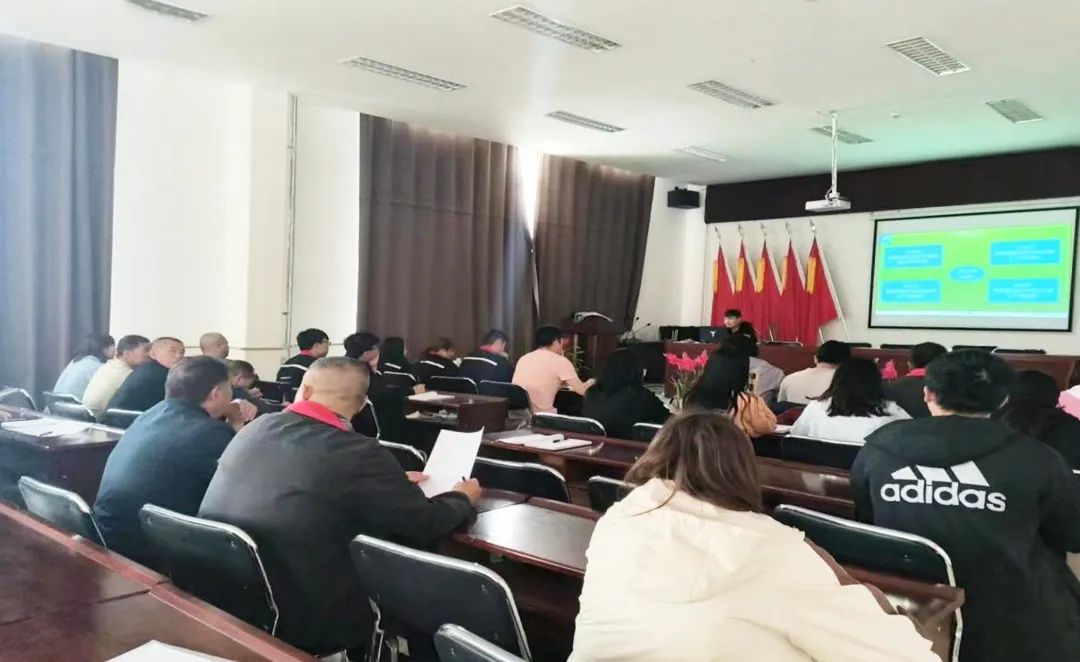 加强溶矿技术培训，全面提升专业水平